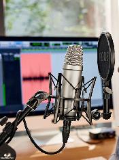 SINGER WANTED FEMALE 16-25 yrs. - Photo 2