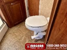 2011 JAYCO EAGLE SUPER LITE 305RLS Fifth Wheel - Photo 19