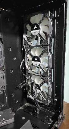 CORSAIR CRYSTAL 570X RGB ATX GAMING CASE – 3 SP120 RGB FANS $110 - Photo 9