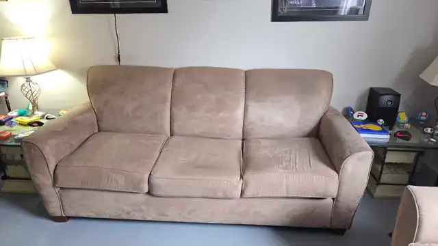 Couch & Love sest