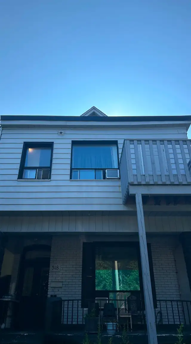 Downtown! Best deal!Very Bright!  One Bedroom Rent