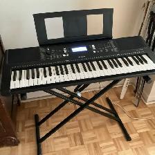 Clavier numérique Yamaha PSR-E373
