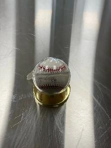 RAMON RAMIREZ SIGNED BASEBALL