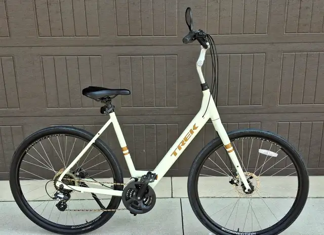 Trek Verve 1 Disc Lowstep Gen 4 – Large – Excellent Condition