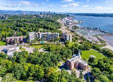 4.5,Chauffé,Éclairé,VUE SUR LE FLEUVE,Entre UniversitéParlement