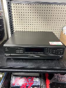 Technics SL-PD8 5 Disc CD Changer Player