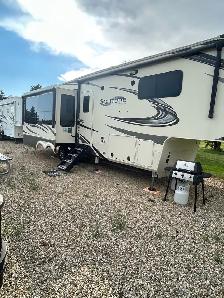 2020 Grand Design Solitude RV - Photo 2