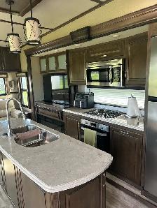 2020 Grand Design Solitude RV - Photo 5
