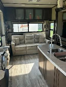 2020 Grand Design Solitude RV - Photo 7