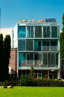 Premium Dedicated Desks in the Heart of Kitsilano - Photo 3