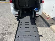 2019 Toyota Sienna LE-WHEELCHAIR ACCESSIBLE VAN-CAMERA-ONLY 98KM - Photo 4
