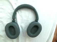 Sony ULT WEAR noise cancellation Headphone - Photo 5