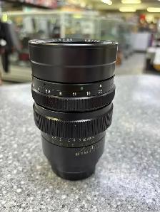 Leica Summicron 1:2 90mm Mount Lens