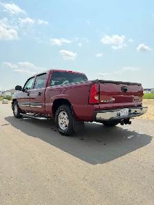 11,000 KM 2004 Silverado 1500 2WD - Photo 3
