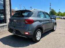 2025 Hyundai Venue Preferred - Photo 6