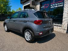 2025 Hyundai Venue Preferred - Photo 12
