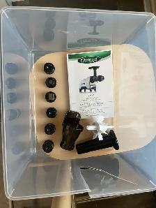 $100 Omega CNC80 Cold Press Juicer - Photo 5