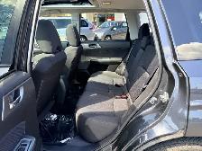 2012 Subaru Forester 2.5X Limited AWD Carfax Clean Low Mileage - Photo 12