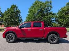 2018 Nissan Titan PRO-4X • Accident Free Well Maintained - Photo 4