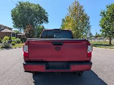 2018 Nissan Titan PRO-4X • Accident Free Well Maintained - Photo 6