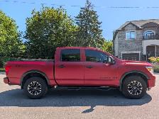 2018 Nissan Titan PRO-4X • Accident Free Well Maintained - Photo 8