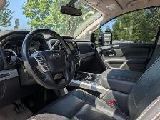 2018 Nissan Titan PRO-4X • Accident Free Well Maintained - Photo 9