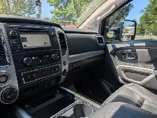 2018 Nissan Titan PRO-4X • Accident Free Well Maintained - Photo 15