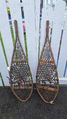 antique snow shoes - Photo 3