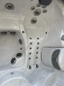 1 Year Old Demo Jacuzzi J355 HotTub in New Condition, 4 Year WTY - Photo 2