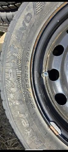 Selling 4 winter tires - Photo 2