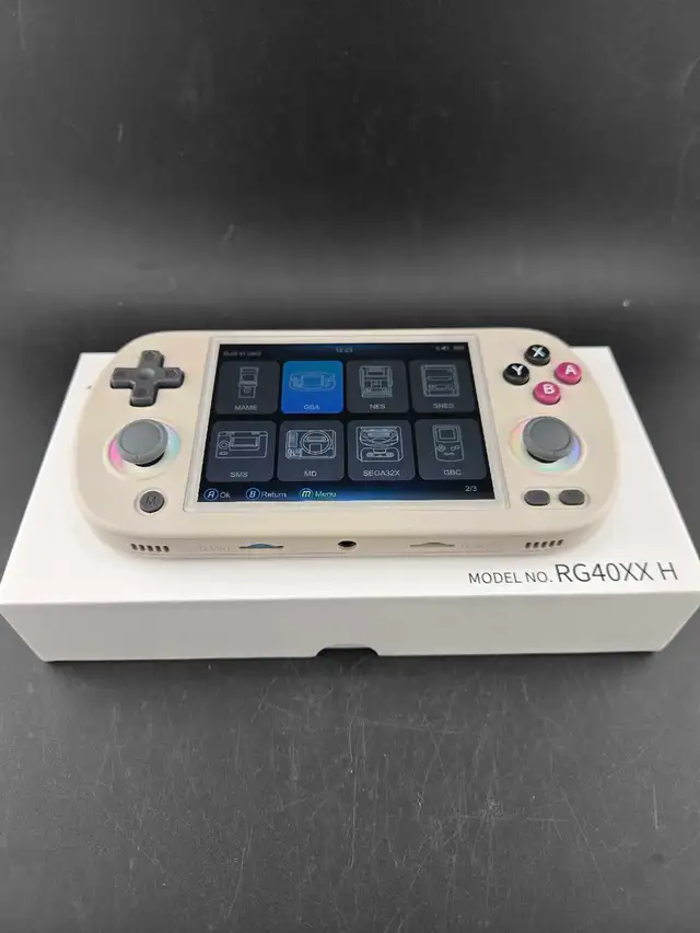 Anbernic RG40XXH With Box