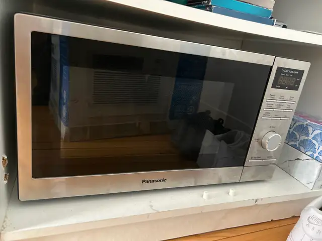 Micro-ondes Panasonic (Montréal) Nego
