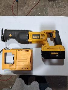 Dewalt Reciprocating 36 volt saw with battery and charger