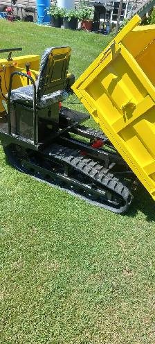 HYDRAULIC DUMP BOX WITH TRACKS (3000LBS)