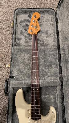 1996 Fender USA deluxe 4 string bass - Photo 8