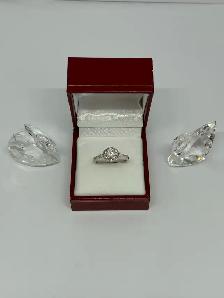 10k WG Diamond Floral Ring - Photo 2