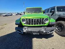 2026 Jeep Wrangler Sahara - Photo 2