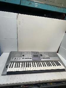 Yamaha PSR-E413 Keyboard