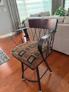 Counter Height Swivel Stools - Photo 3