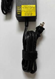 Insignia Universal 90W Laptop Charger - Photo 4