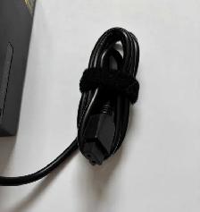 Insignia Universal 90W Laptop Charger - Photo 6