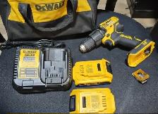 DEWALT DCD798 20V MAX XR BRUSHLESS HAMMER DRILL KIT – 2 BATS 170