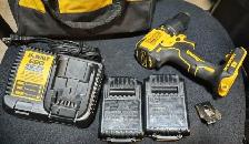 DEWALT DCD798 20V MAX XR BRUSHLESS HAMMER DRILL KIT – 2 BATS 170 - Photo 2