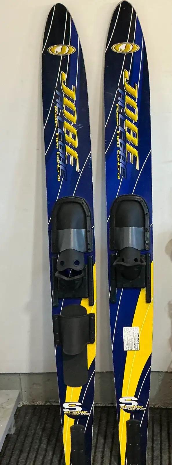 Jobe Adult Waterskis $100 like new