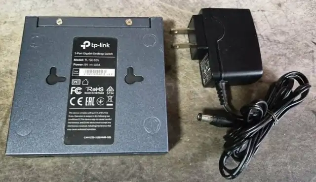 TP-LINK TL-SG105 5-PORT GIGABIT ETHERNET SWITCH – METAL HOUSING