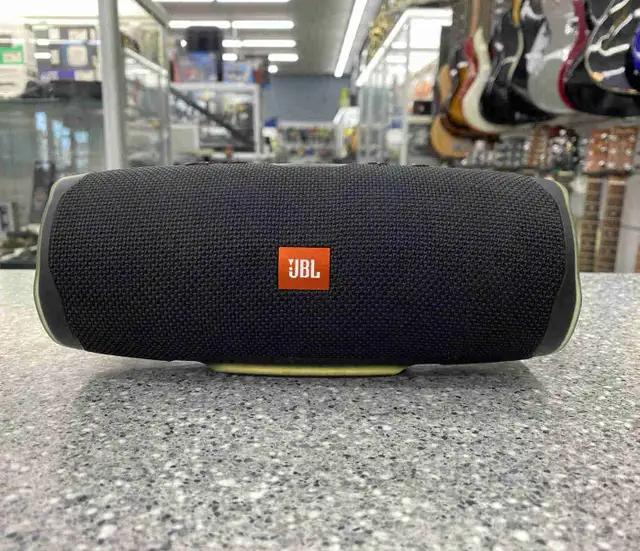 JBL Charge 4 Bluetooth Speaker