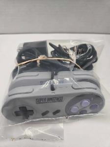 Super Nintendo Mini Classic w/2 Controllers SNES - Photo 4