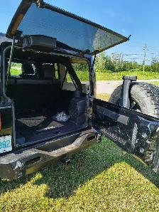 2011 Jeep Wrangler Sahara Unlimited - Photo 8
