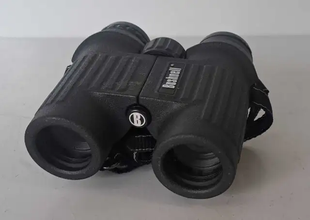 8x32 Bushnell Legend Binoculars (31430015)