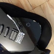 Kit de GUITARE avec AMPLIFICATEUR et ACCORDEUR - Photo 2